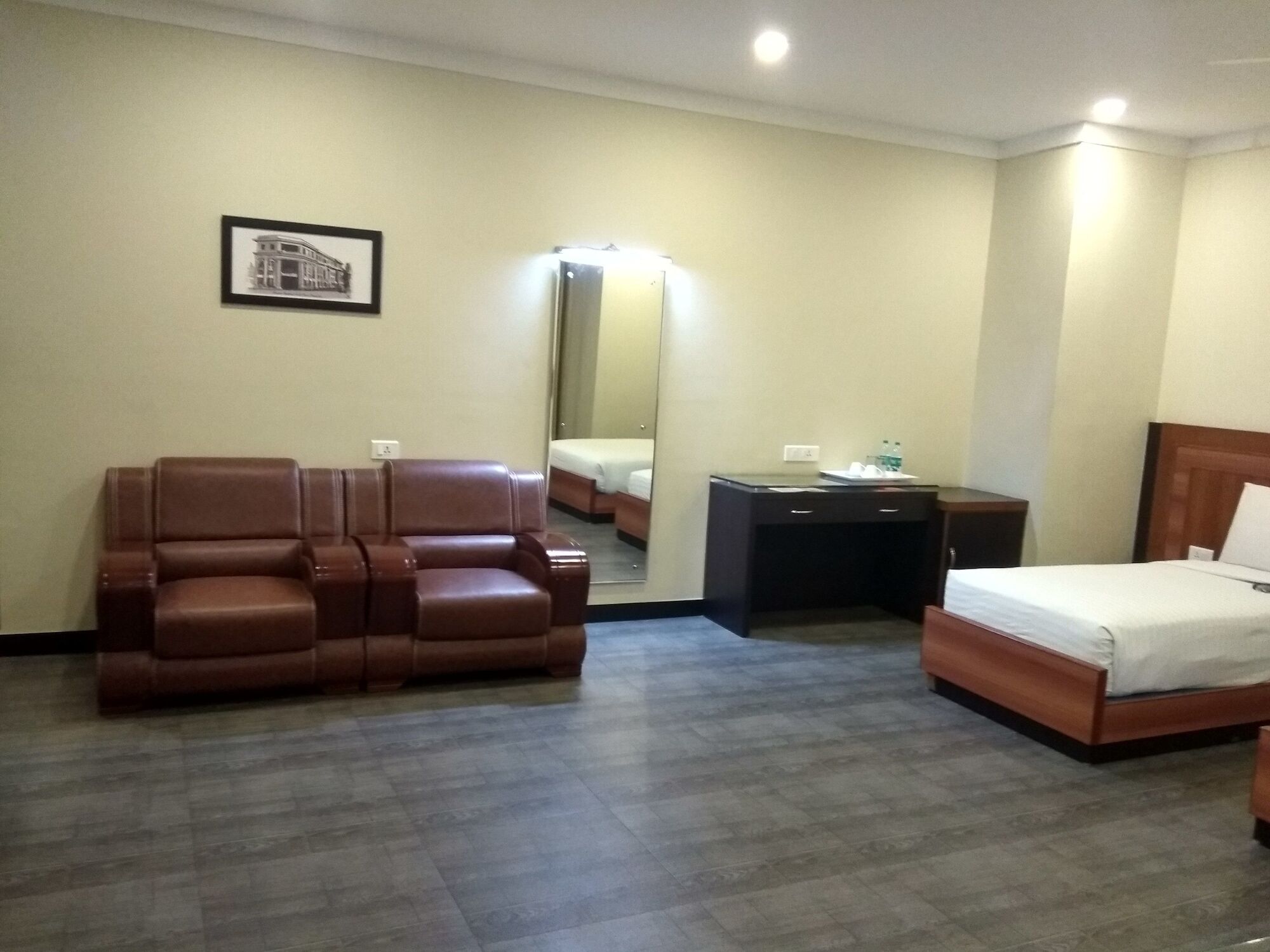 Comfy Luxury Hotel Bangalore Exterior foto